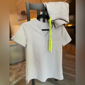 Figs Slate Scrubs - Like New!